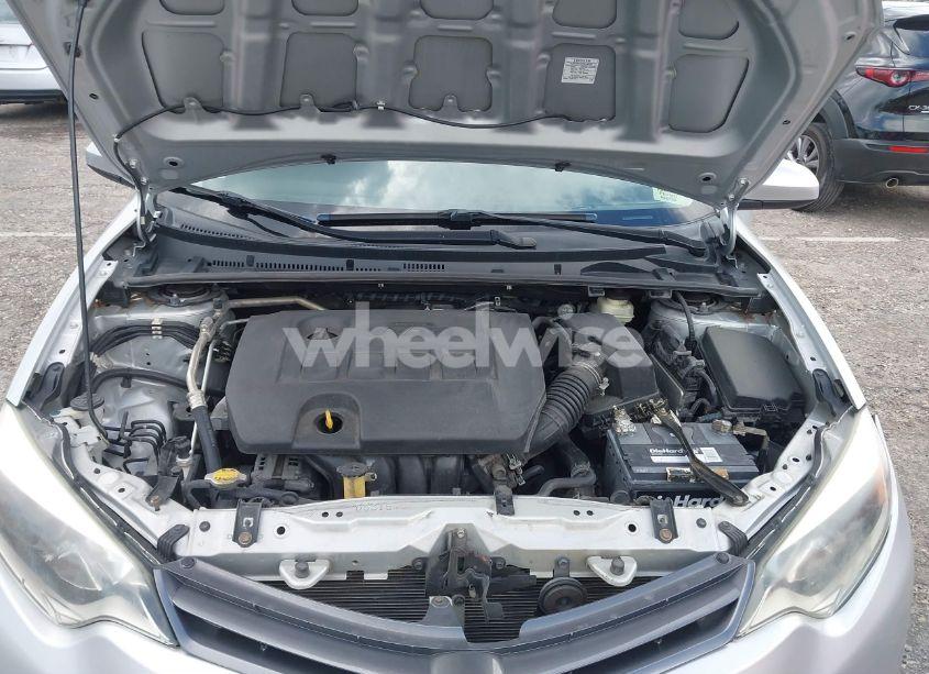 Photo 10 of 2015 Toyota Corolla LE (VIN 2T1BURHE5FC385667)