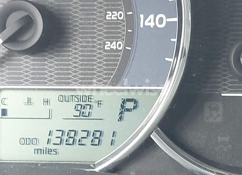 Photo 15 of 2015 Toyota Corolla LE (VIN 2T1BURHE5FC385667)