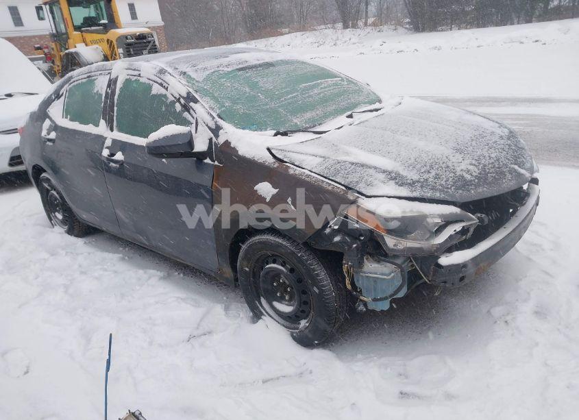 2015 Toyota Corolla LE (VIN 2T1BURHE5FC391503) main photo