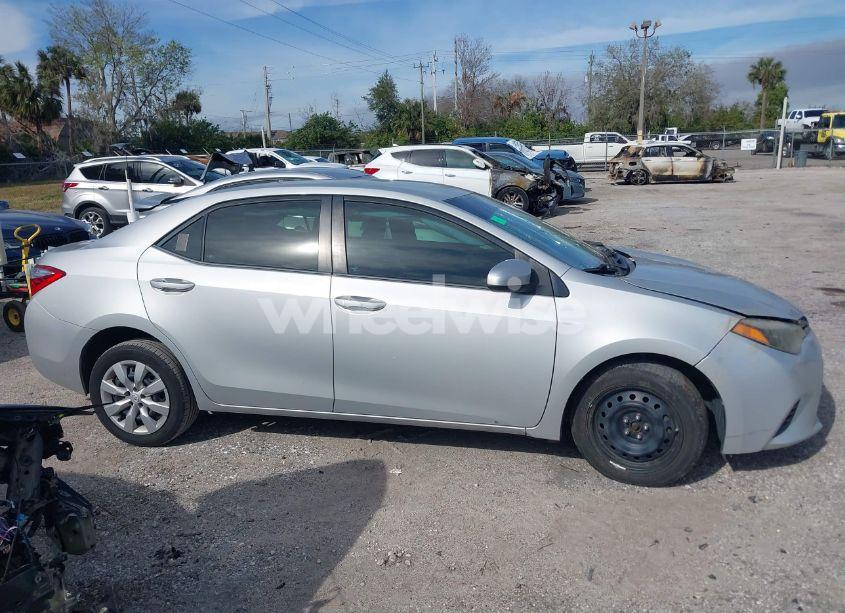 Photo 12 of 2015 Toyota Corolla LE (VIN 2T1BURHE5FC408073)