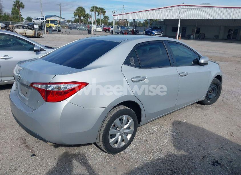 Photo 4 of 2015 Toyota Corolla LE (VIN 2T1BURHE5FC408073)