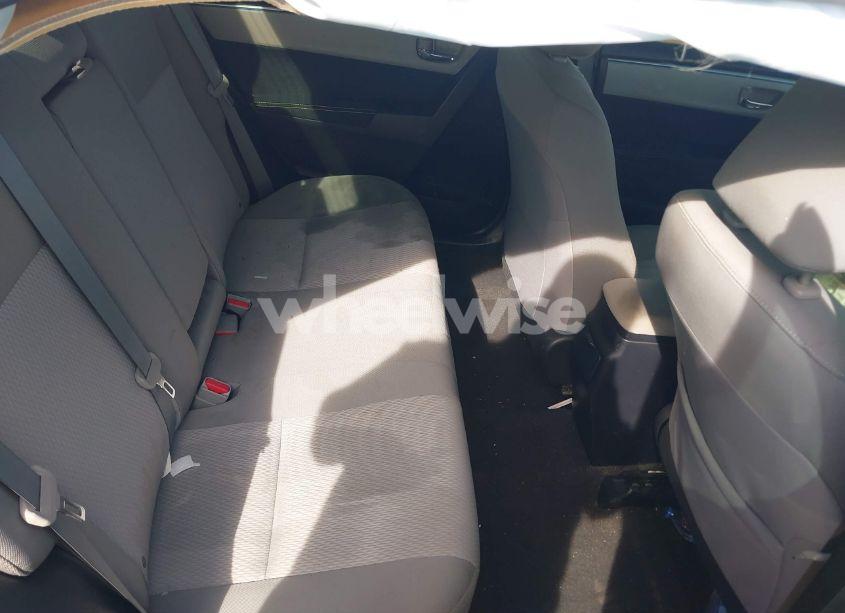 Photo 8 of 2015 Toyota Corolla LE (VIN 2T1BURHE5FC408073)