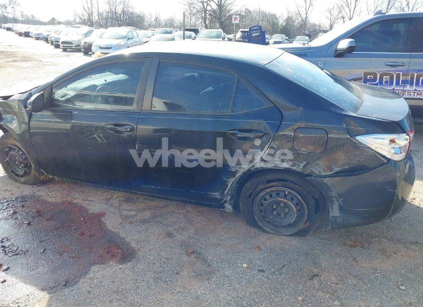 Photo 3 of 2015 Toyota Corolla L (VIN 2T1BURHE5FC412768)