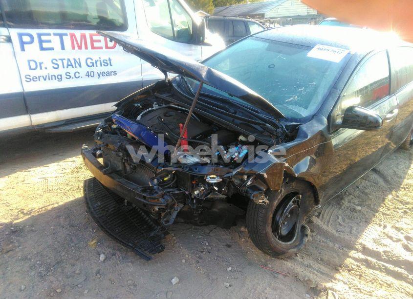 Photo 6 of 2015 Toyota Corolla L (VIN 2T1BURHE5FC412768)