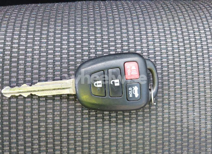 Photo 11 of 2015 Toyota Corolla S PLUS (VIN 2T1BURHE5FC419994)