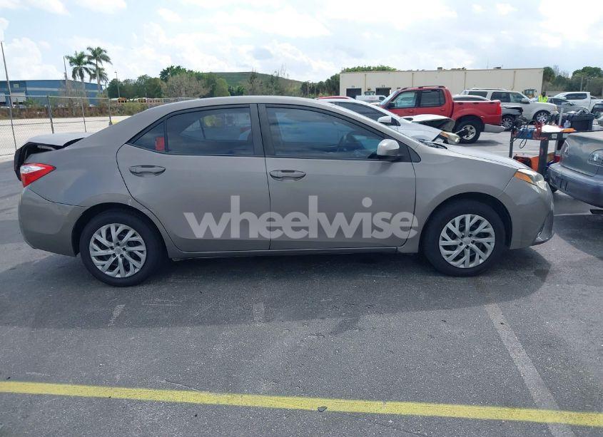 Photo 13 of 2015 Toyota Corolla LE (VIN 2T1BURHE5FC434253)