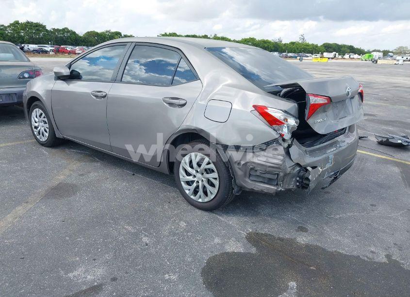 Photo 3 of 2015 Toyota Corolla LE (VIN 2T1BURHE5FC434253)
