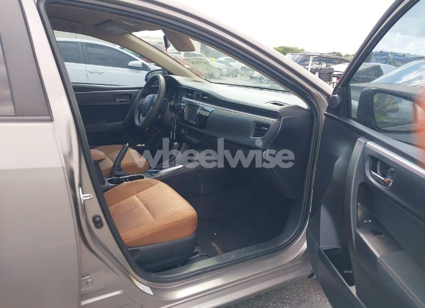 Photo 5 of 2015 Toyota Corolla LE (VIN 2T1BURHE5FC434253)