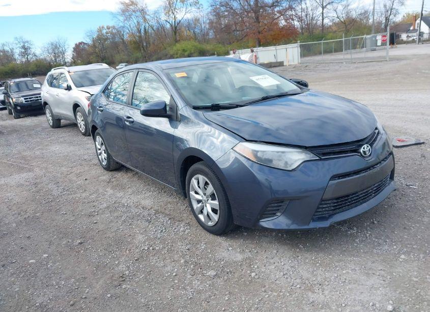 2015 Toyota Corolla LE (VIN 2T1BURHE5FC436410) main photo