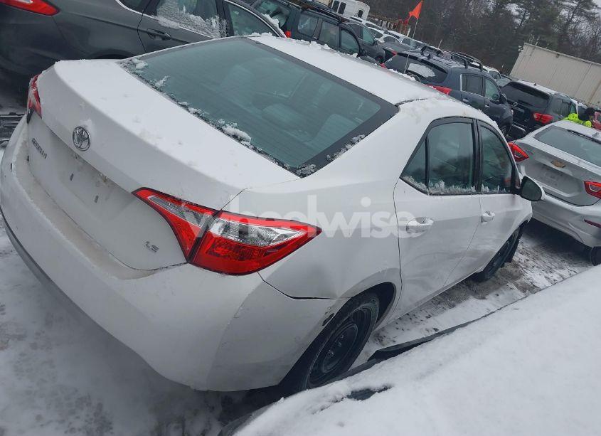 Photo 4 of 2015 Toyota Corolla LE (VIN 2T1BURHE5FC447102)