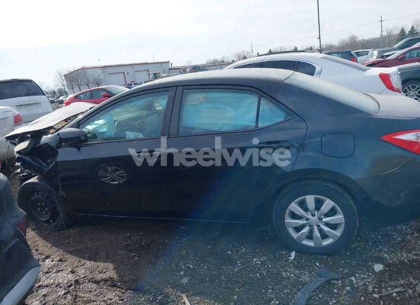 Photo 13 of 2015 Toyota Corolla LE (VIN 2T1BURHE5FC452493)