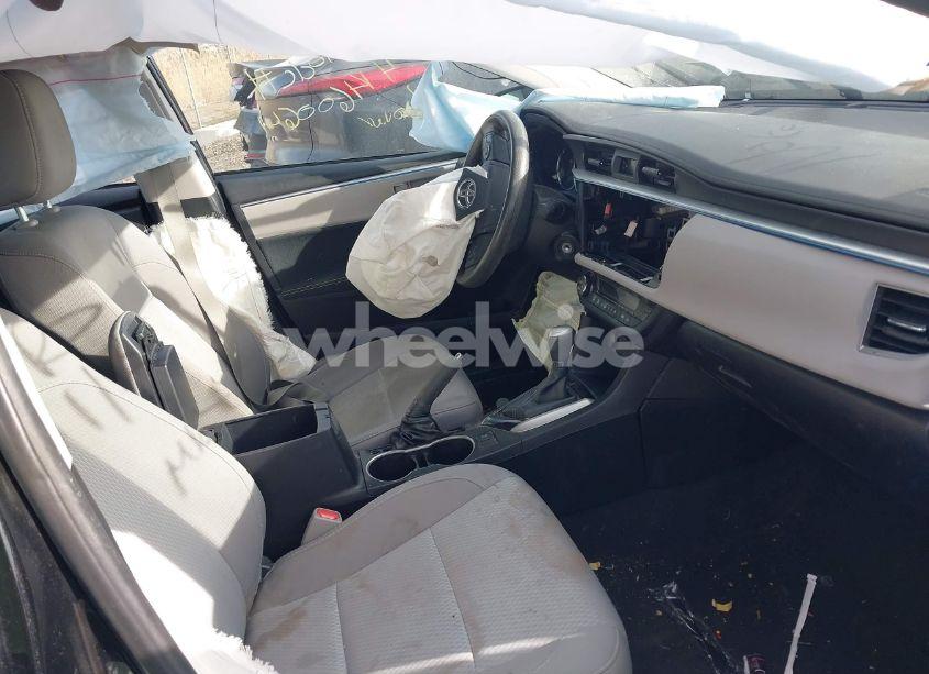 Photo 5 of 2015 Toyota Corolla LE (VIN 2T1BURHE5FC452493)