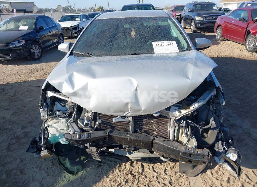 Photo 13 of 2015 Toyota Corolla LE (VIN 2T1BURHE5FC454499)