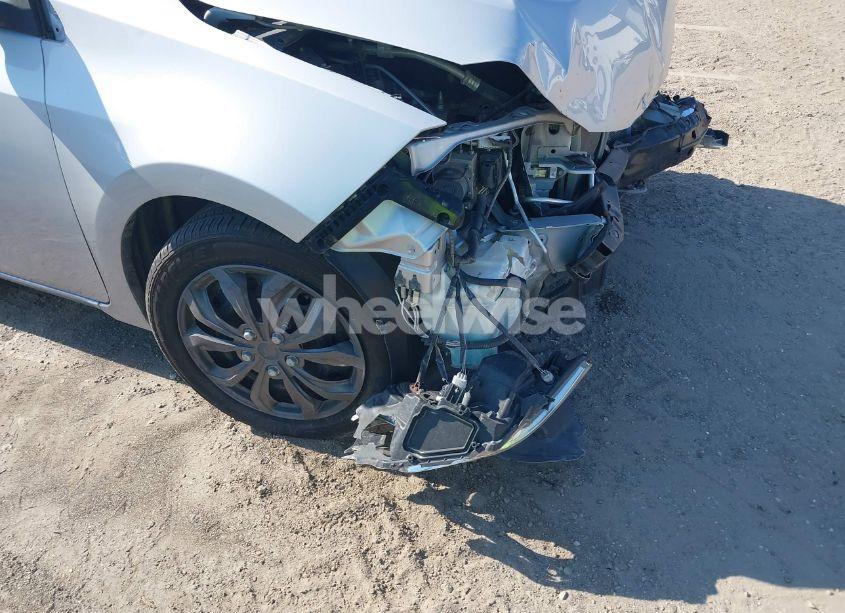 Photo 19 of 2015 Toyota Corolla LE (VIN 2T1BURHE5FC454499)