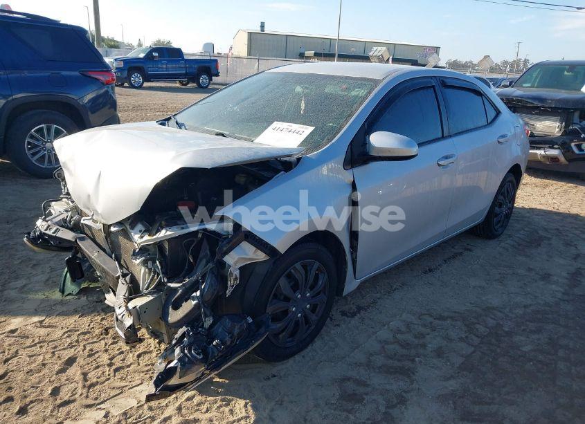 Photo 2 of 2015 Toyota Corolla LE (VIN 2T1BURHE5FC454499)