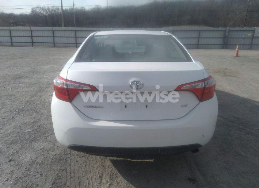 Photo 16 of 2015 Toyota Corolla LE (VIN 2T1BURHE5FC461789)