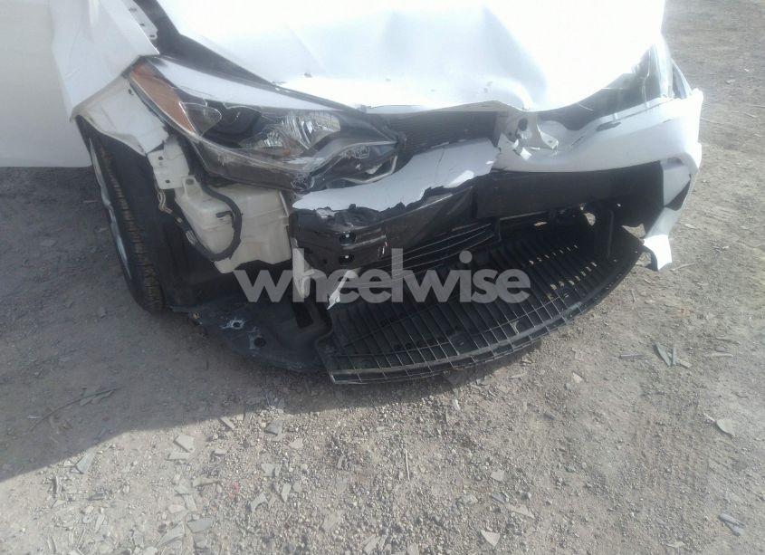 Photo 6 of 2015 Toyota Corolla LE (VIN 2T1BURHE5FC461789)