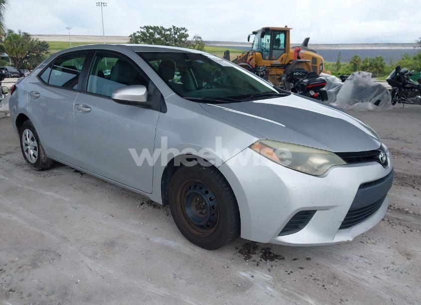 2015 Toyota Corolla L (VIN 2T1BURHE5FC461887) main photo