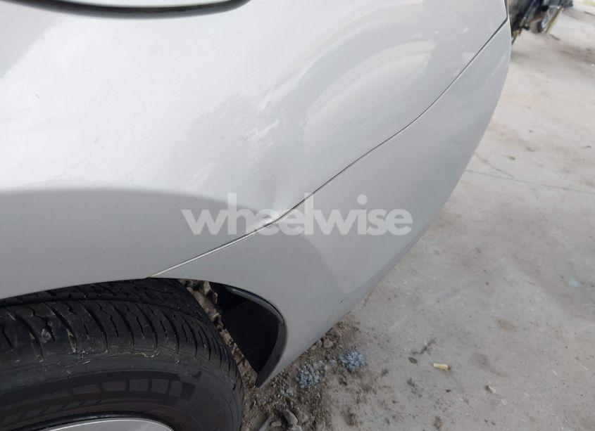 Photo 17 of 2015 Toyota Corolla L (VIN 2T1BURHE5FC461887)