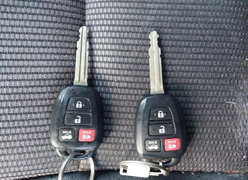 Photo 11 of 2015 Toyota Corolla S PLUS (VIN 2T1BURHE5FC469407)