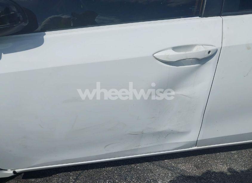 Photo 18 of 2016 Toyota Corolla L (VIN 2T1BURHE5GC510054)