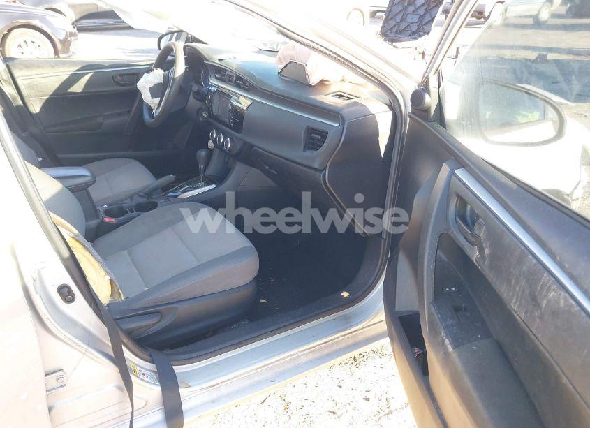 Photo 5 of 2016 Toyota Corolla L (VIN 2T1BURHE5GC517117)