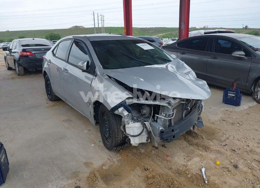 2016 Toyota Corolla LE (VIN 2T1BURHE5GC544186) main photo