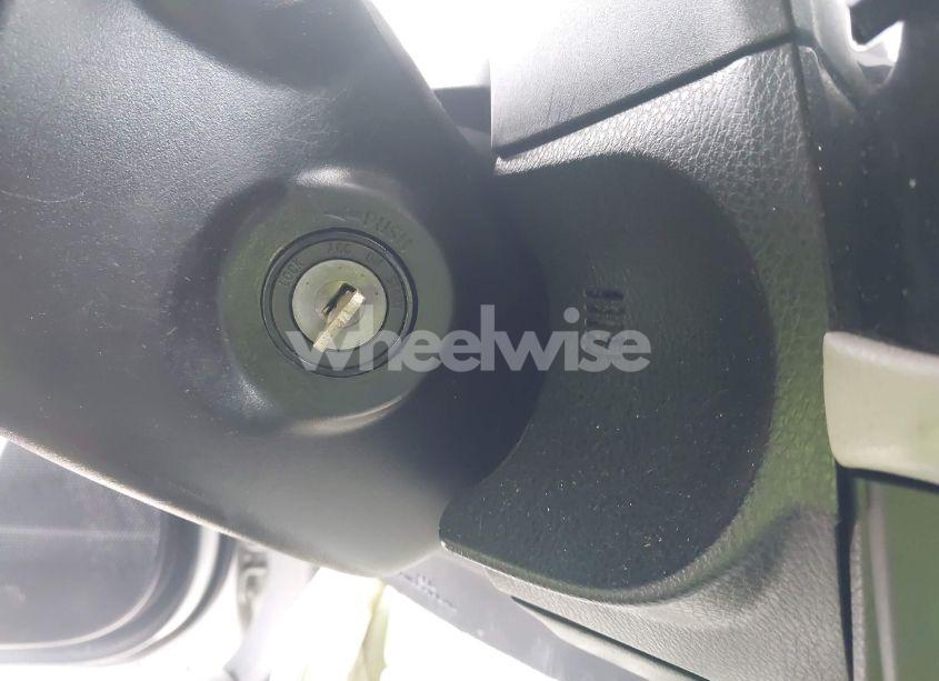 Photo 11 of 2016 Toyota Corolla LE (VIN 2T1BURHE5GC544186)