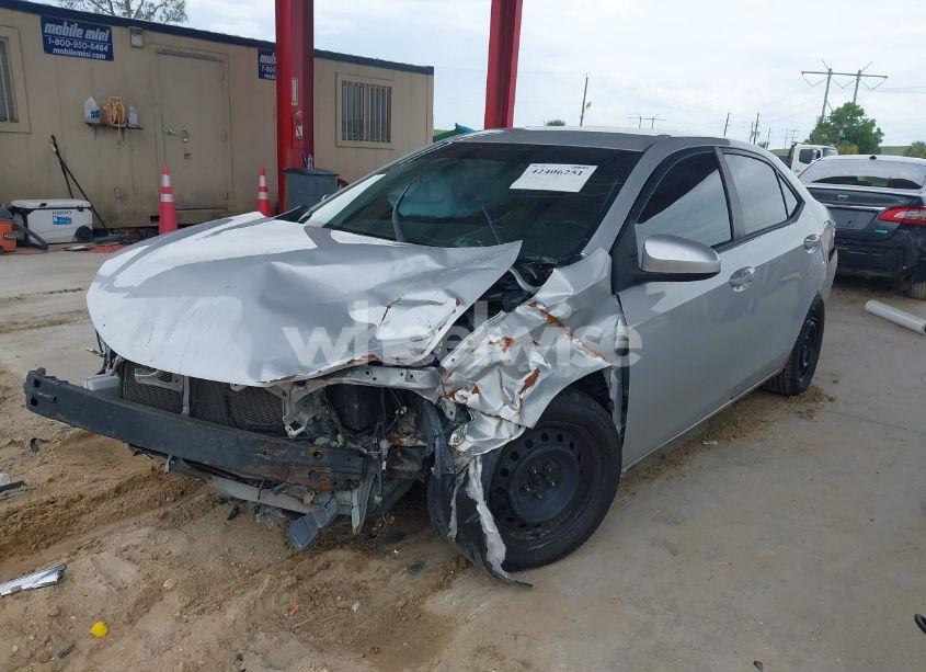 Photo 2 of 2016 Toyota Corolla LE (VIN 2T1BURHE5GC544186)