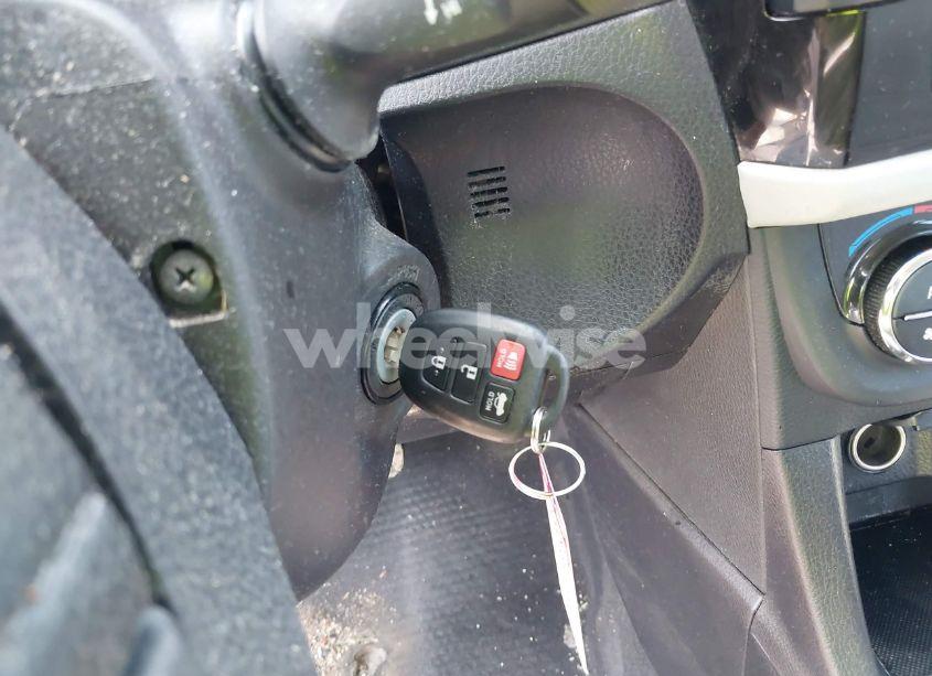 Photo 11 of 2016 Toyota Corolla LE (VIN 2T1BURHE5GC553874)