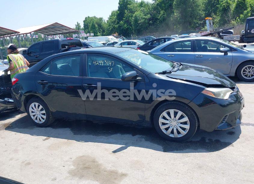 Photo 13 of 2016 Toyota Corolla LE (VIN 2T1BURHE5GC553874)