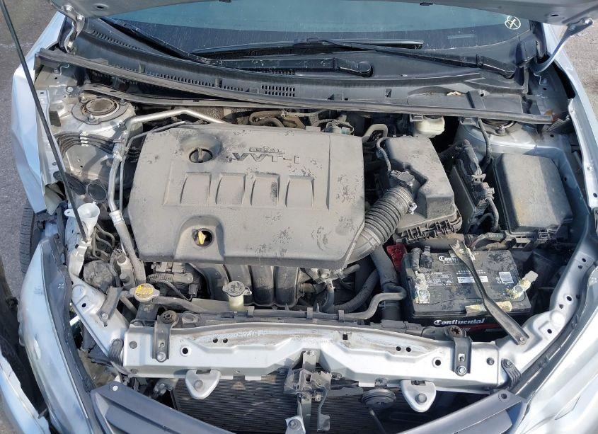 Photo 10 of 2016 Toyota Corolla LE (VIN 2T1BURHE5GC555804)