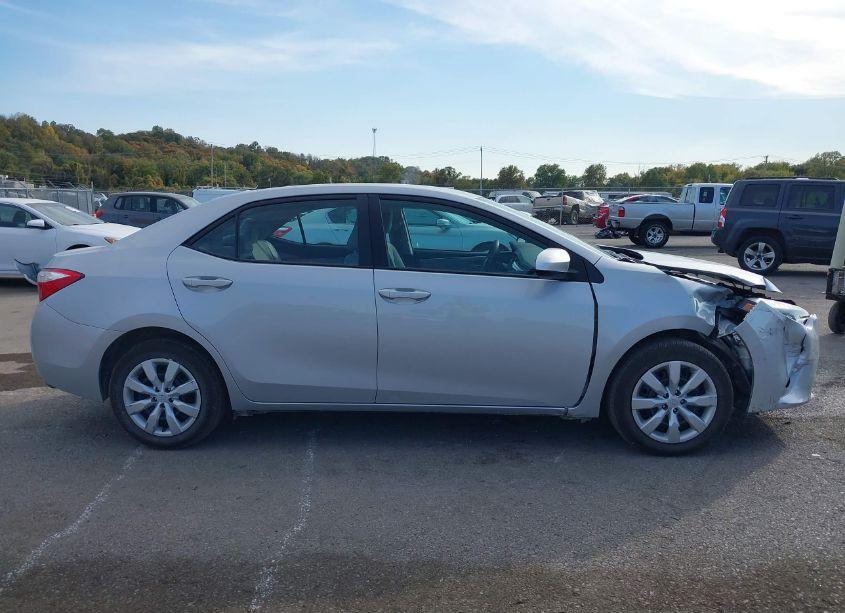 Photo 13 of 2016 Toyota Corolla LE (VIN 2T1BURHE5GC555804)