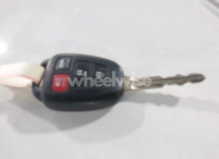 Photo 11 of 2016 Toyota Corolla L/LE/LE PLS/PRM/S/S PLS (VIN 2T1BURHE5GC581626)