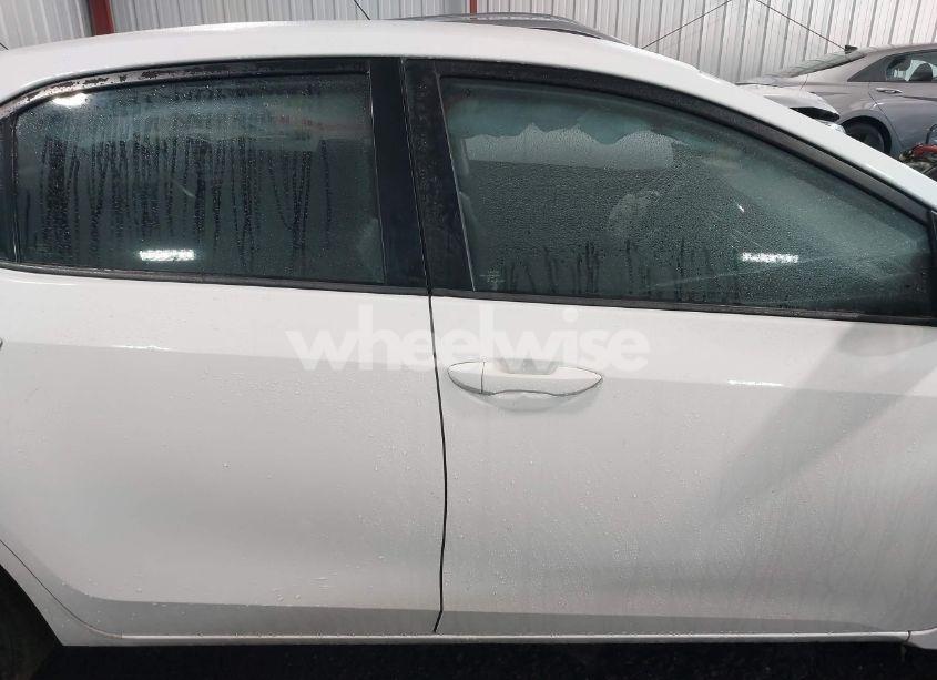 Photo 13 of 2016 Toyota Corolla L/LE/LE PLS/PRM/S/S PLS (VIN 2T1BURHE5GC581626)