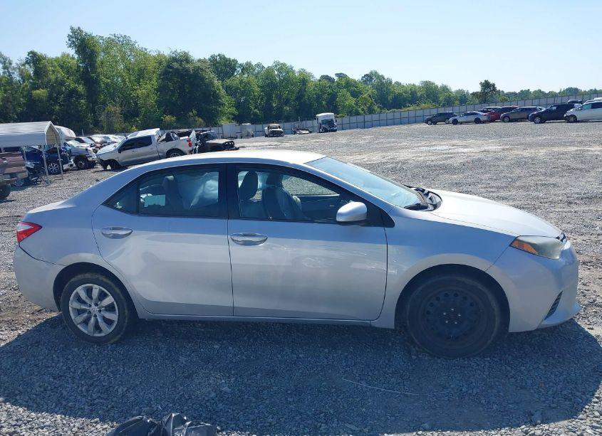 Photo 13 of 2016 Toyota Corolla LE (VIN 2T1BURHE5GC627732)