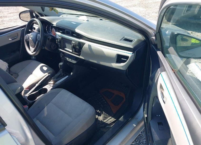 Photo 5 of 2016 Toyota Corolla LE (VIN 2T1BURHE5GC627732)