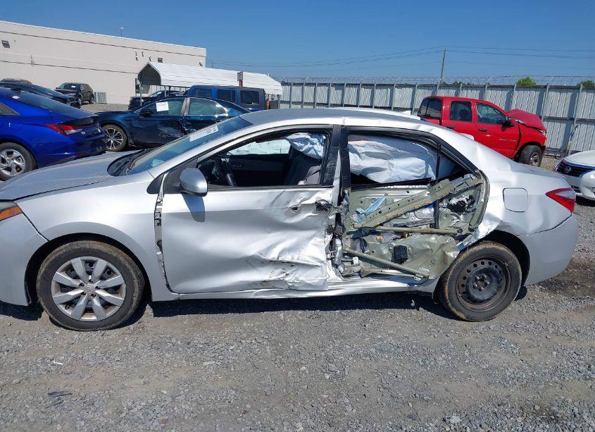 Photo 6 of 2016 Toyota Corolla LE (VIN 2T1BURHE5GC627732)