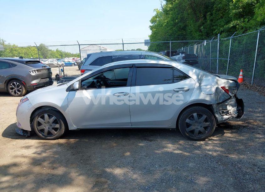 Photo 14 of 2016 Toyota Corolla LE (VIN 2T1BURHE5GC653053)