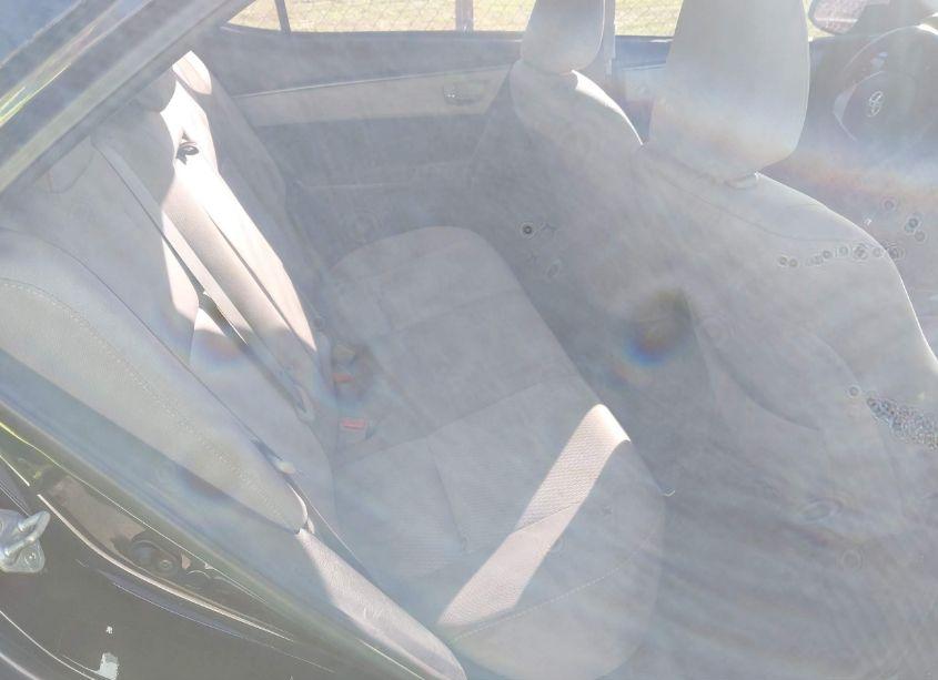 Photo 8 of 2016 Toyota Corolla LE (VIN 2T1BURHE5GC666448)