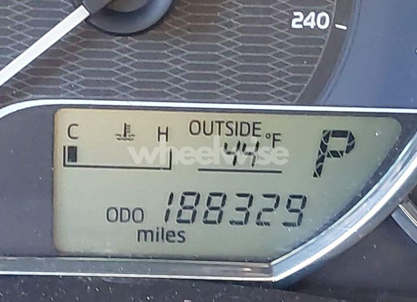 Photo 15 of 2016 Toyota Corolla LE (VIN 2T1BURHE5GC684772)