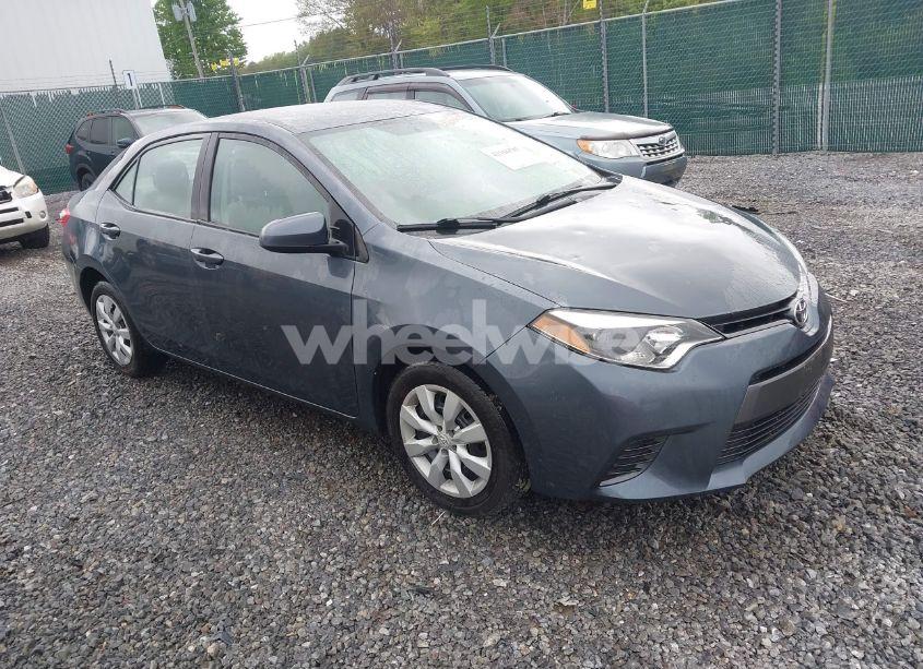 2016 Toyota Corolla LE (VIN 2T1BURHE5GC698820) main photo