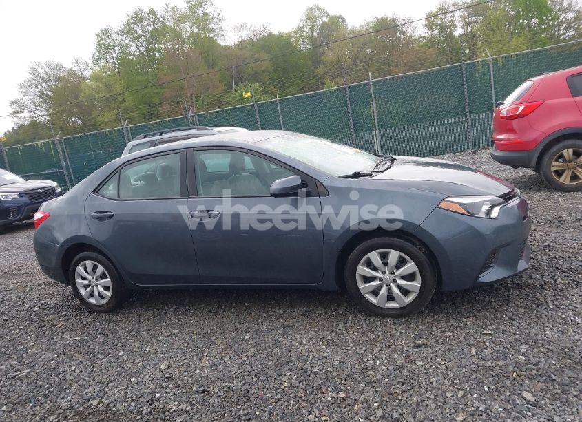 Photo 13 of 2016 Toyota Corolla LE (VIN 2T1BURHE5GC698820)