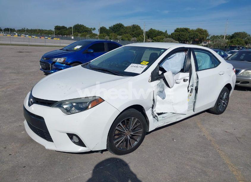Photo 2 of 2016 Toyota Corolla LE PLUS (VIN 2T1BURHE5GC706365)