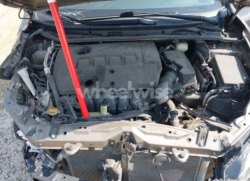 Photo 10 of 2017 Toyota Corolla LE (VIN 2T1BURHE5HC756331)