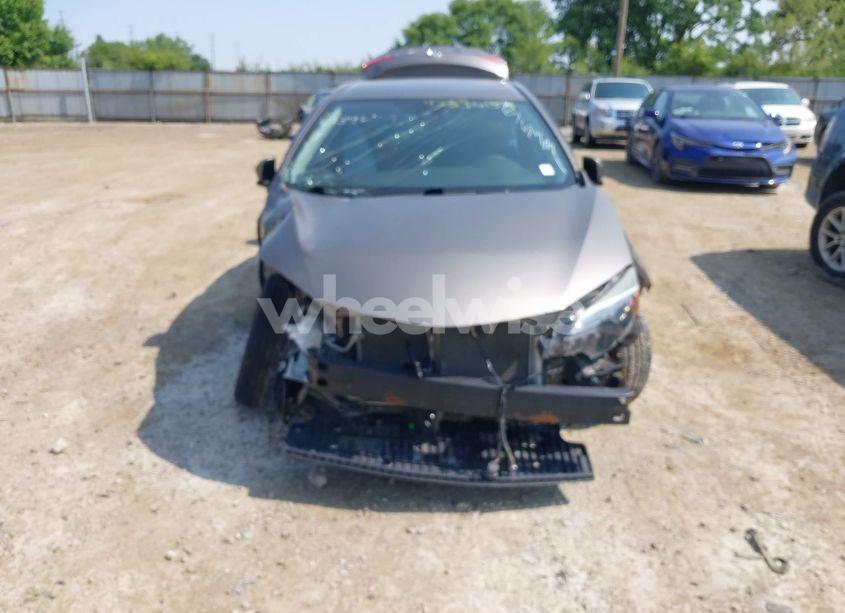 Photo 6 of 2017 Toyota Corolla LE (VIN 2T1BURHE5HC756331)