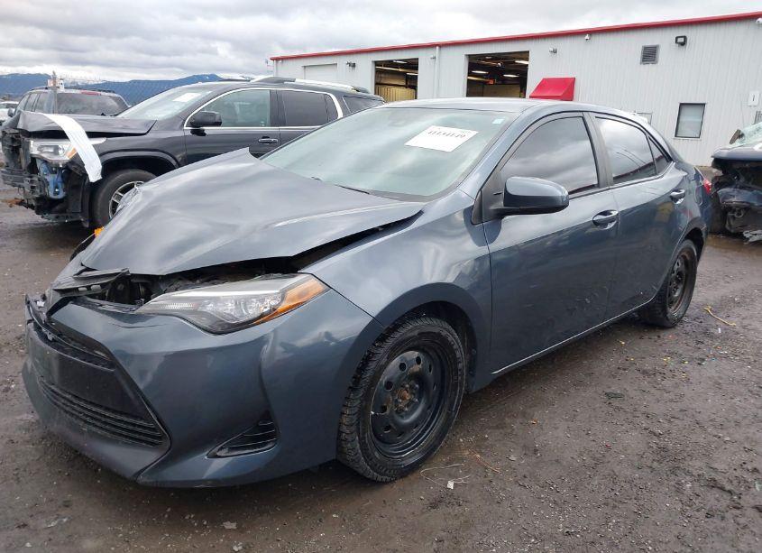 Photo 2 of 2017 Toyota Corolla LE (VIN 2T1BURHE5HC757012)