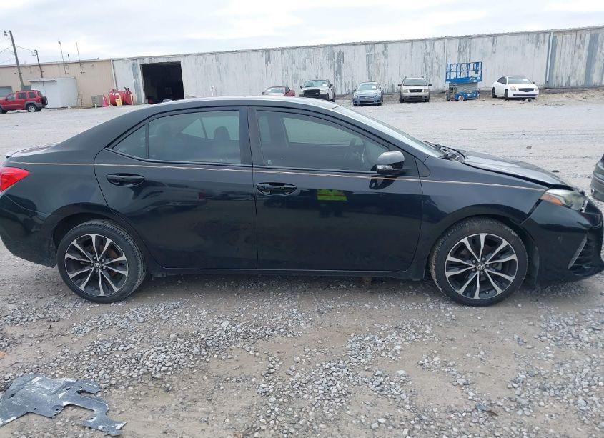 Photo 13 of 2017 Toyota Corolla L/LE/XLE/SE/XSE (VIN 2T1BURHE5HC767166)