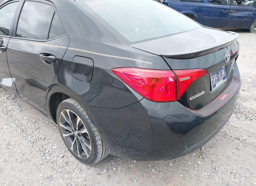 Photo 3 of 2017 Toyota Corolla L/LE/XLE/SE/XSE (VIN 2T1BURHE5HC767166)