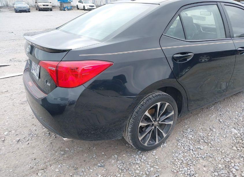 Photo 4 of 2017 Toyota Corolla L/LE/XLE/SE/XSE (VIN 2T1BURHE5HC767166)